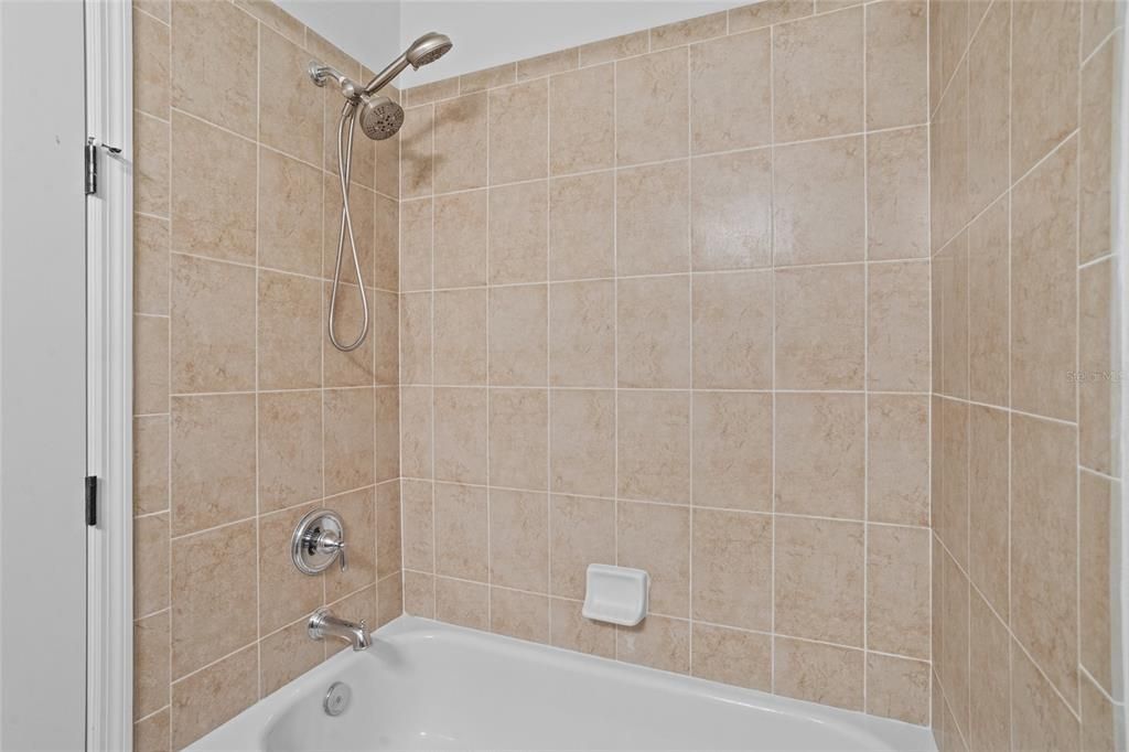 На продажу: $355,000 (3 спален, 2 ванн, 1438 Квадратных фут)