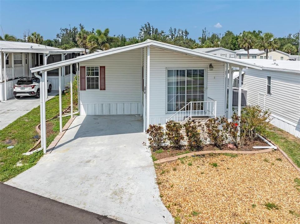 待售: $197,000 (2 贝兹, 2 浴室, 1128 平方英尺)