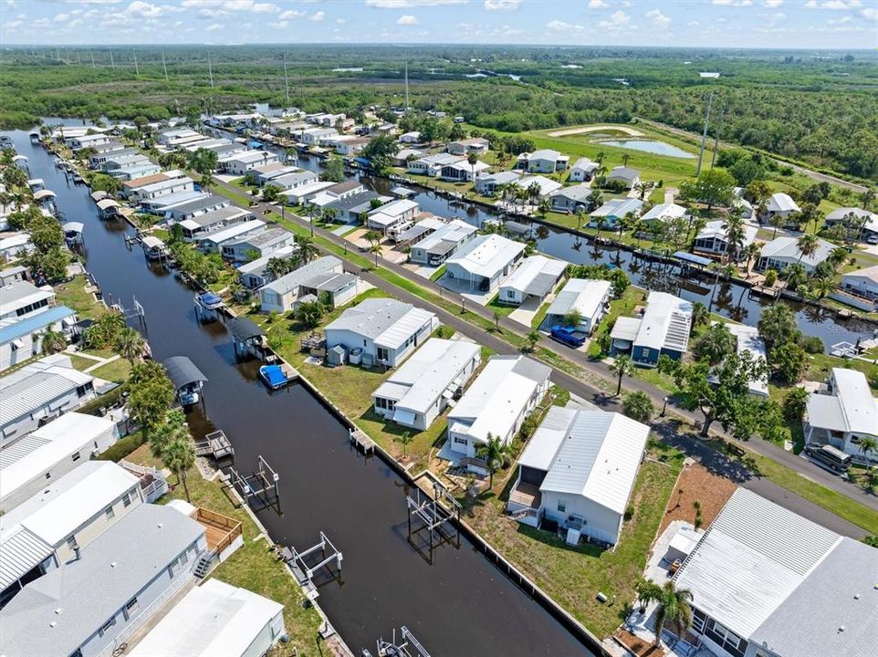 待售: $197,000 (2 贝兹, 2 浴室, 1128 平方英尺)