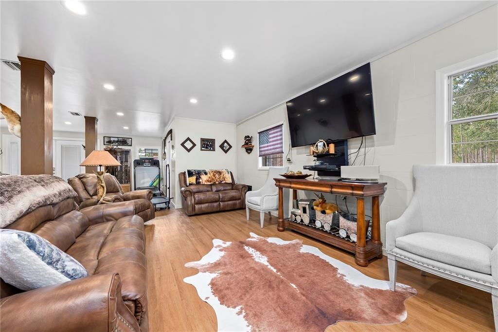 For Sale: $679,000 (4 beds, 2 baths, 2492 Square Feet)