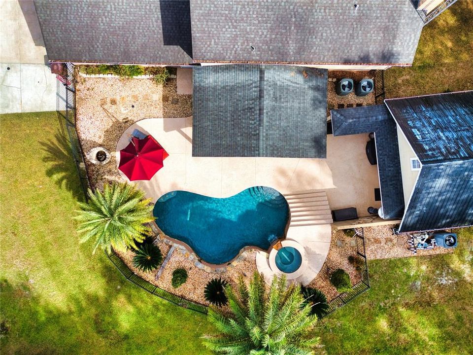 For Sale: $679,000 (4 beds, 2 baths, 2492 Square Feet)