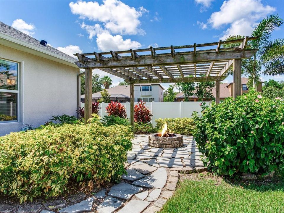 For Sale: $867,500 (5 beds, 4 baths, 3495 Square Feet)