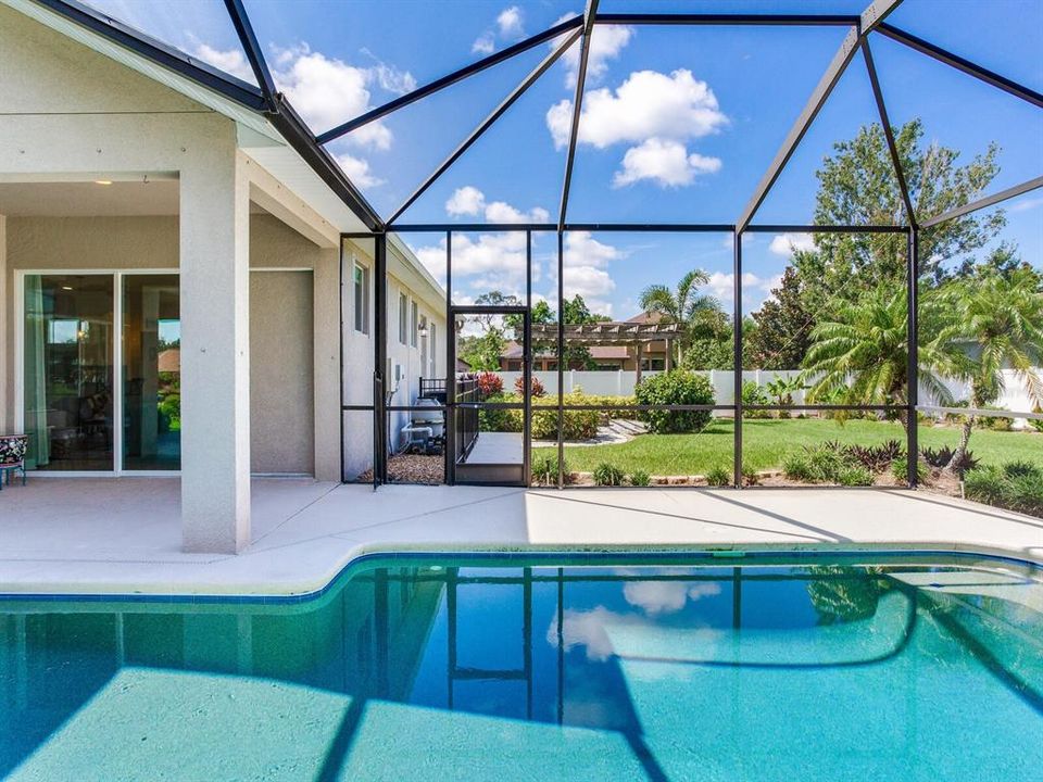 For Sale: $867,500 (5 beds, 4 baths, 3495 Square Feet)