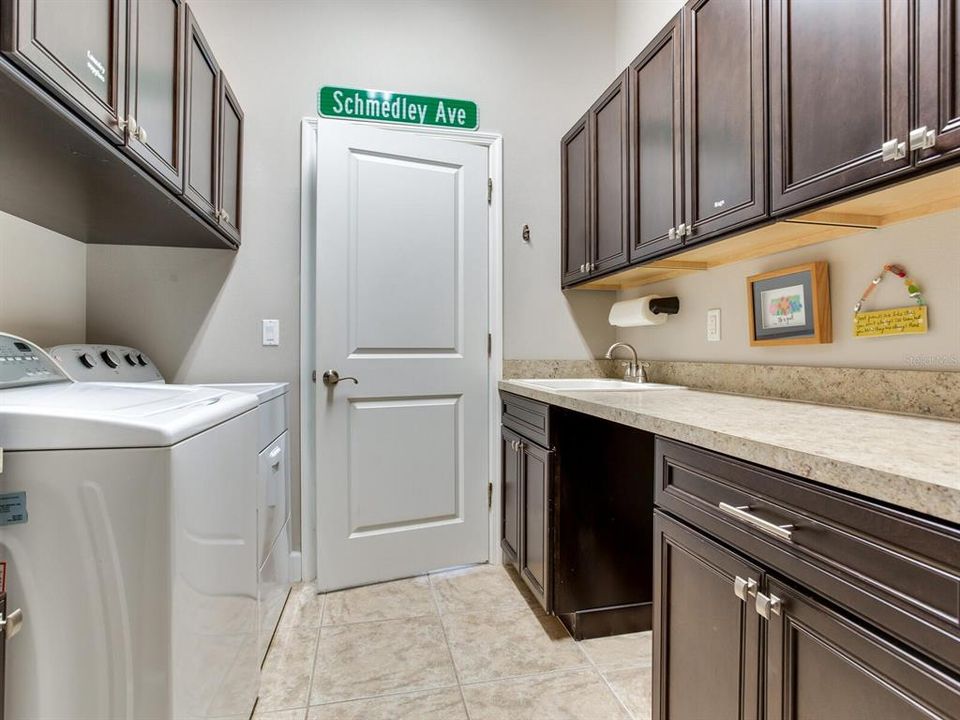 For Sale: $867,500 (5 beds, 4 baths, 3495 Square Feet)