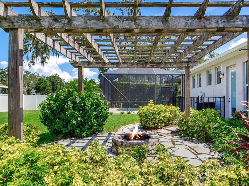 For Sale: $867,500 (5 beds, 4 baths, 3495 Square Feet)