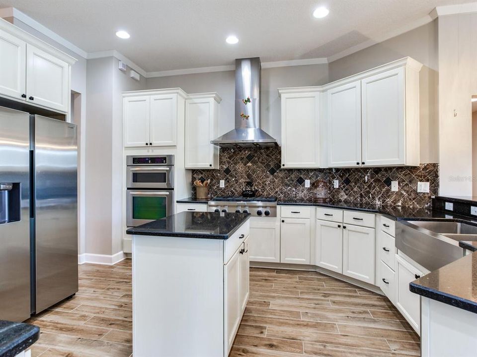 For Sale: $867,500 (5 beds, 4 baths, 3495 Square Feet)