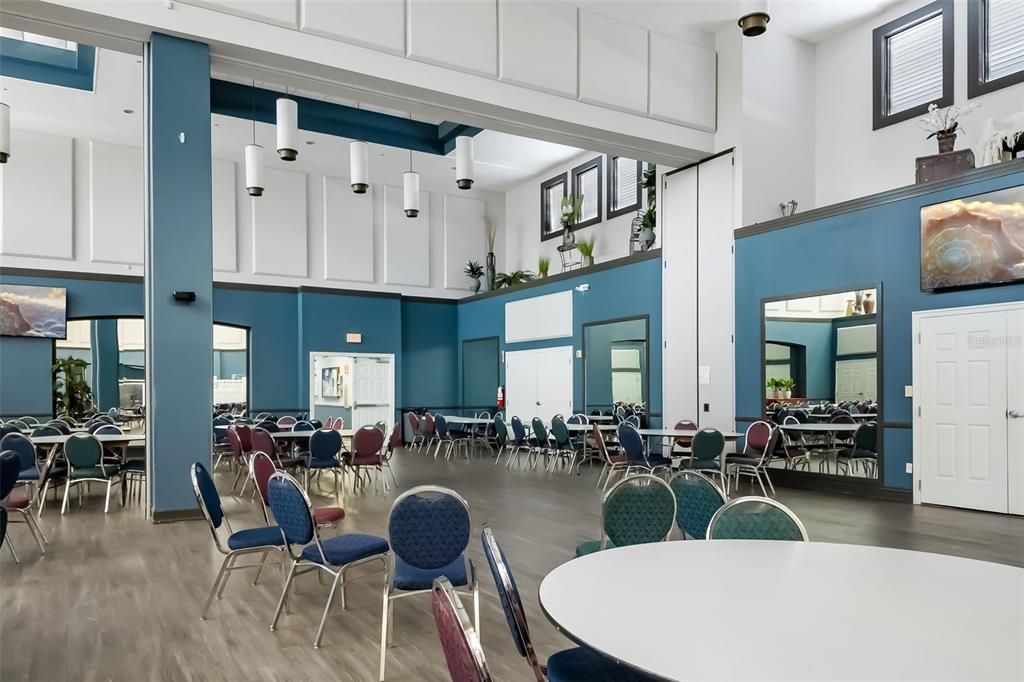 For Sale: $224,900 (2 beds, 2 baths, 1125 Square Feet)