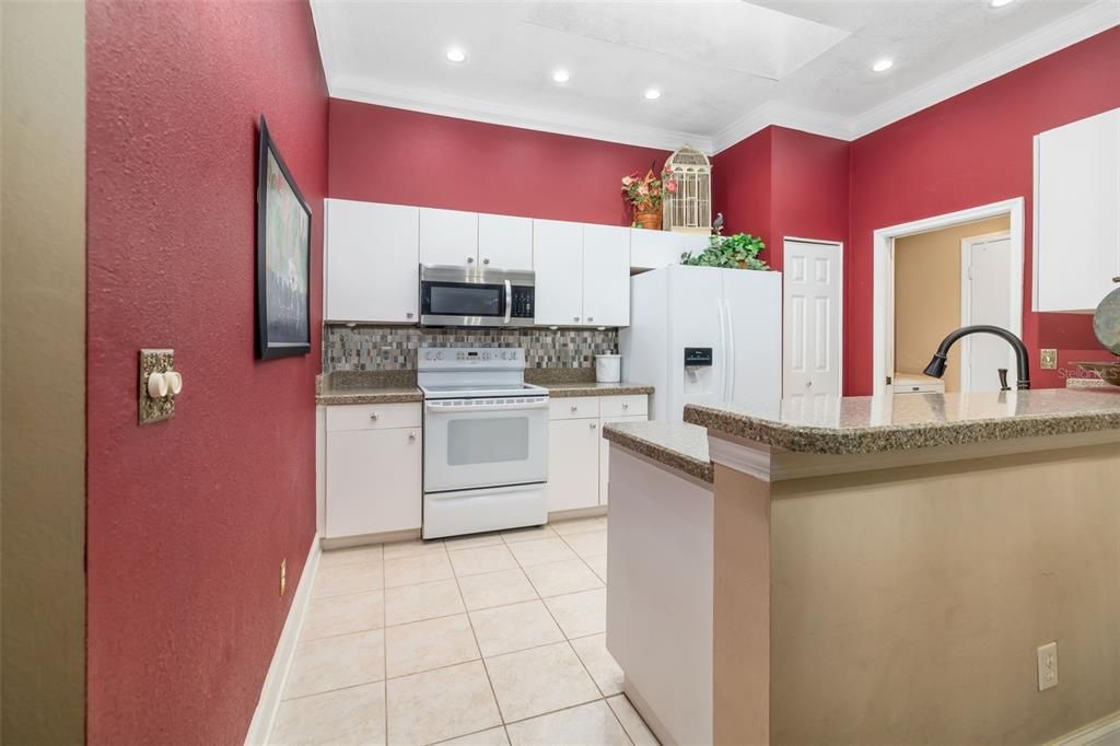 For Sale: $224,900 (2 beds, 2 baths, 1125 Square Feet)