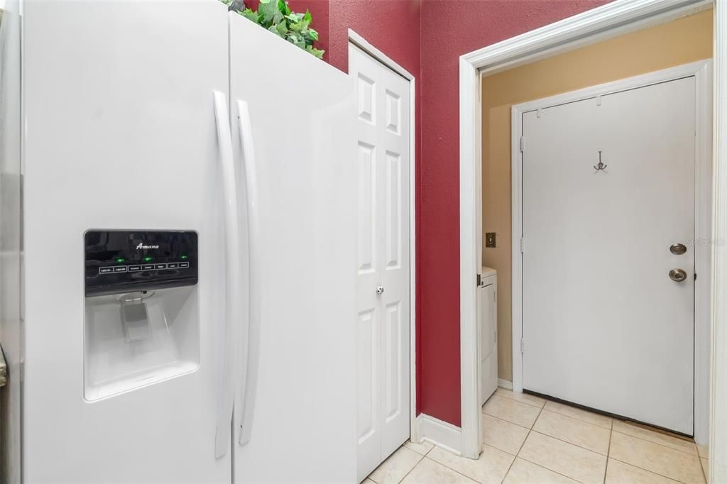 For Sale: $224,900 (2 beds, 2 baths, 1125 Square Feet)