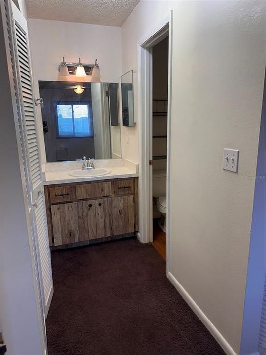 待售: $116,000 (2 贝兹, 2 浴室, 864 平方英尺)