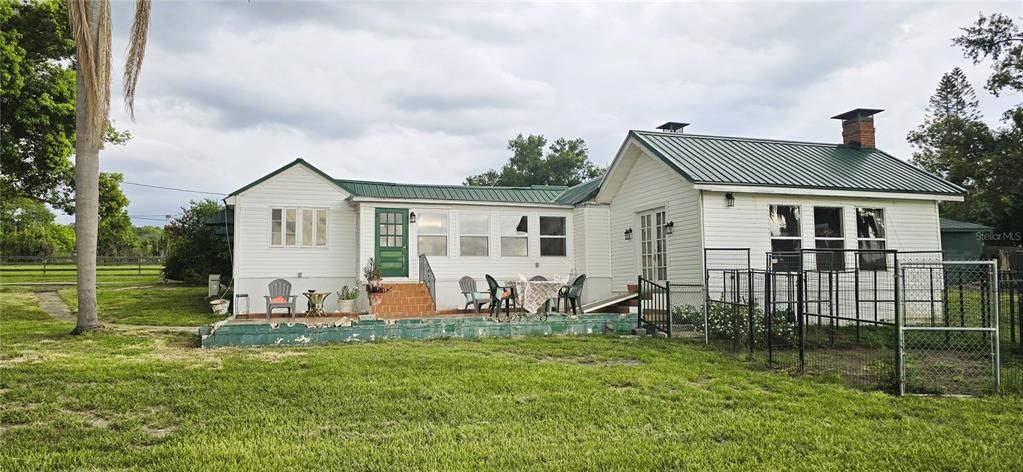 En Renta: $1,400 (3 camas, 2 baños, 1418 Pies cuadrados)