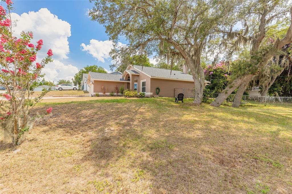 На продажу: $305,000 (3 спален, 2 ванн, 1244 Квадратных фут)