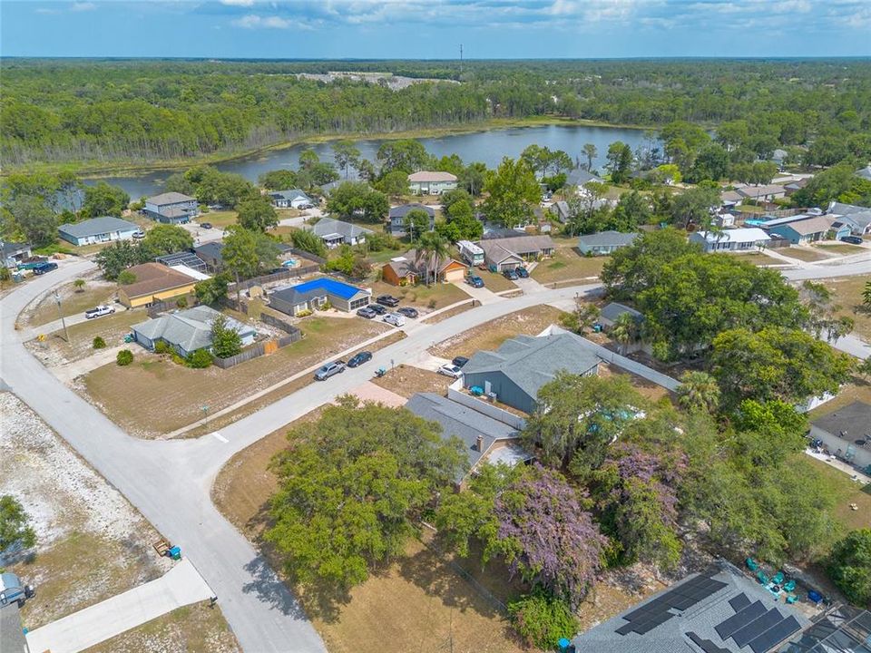 На продажу: $305,000 (3 спален, 2 ванн, 1244 Квадратных фут)