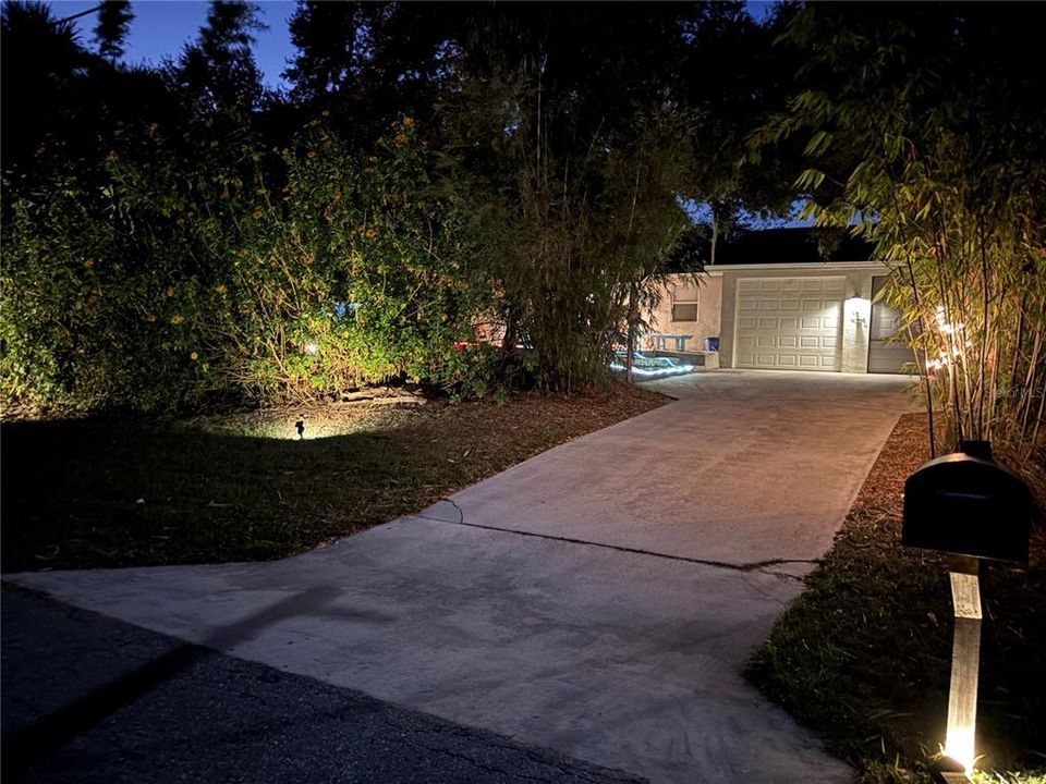 На продажу: $365,000 (2 спален, 2 ванн, 888 Квадратных фут)