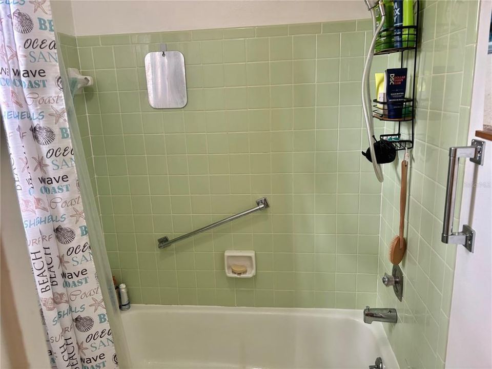 На продажу: $365,000 (2 спален, 2 ванн, 888 Квадратных фут)