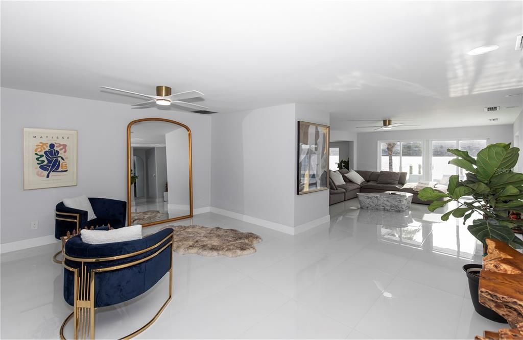 En Renta: $9,500 (3 camas, 2 baños, 2265 Pies cuadrados)