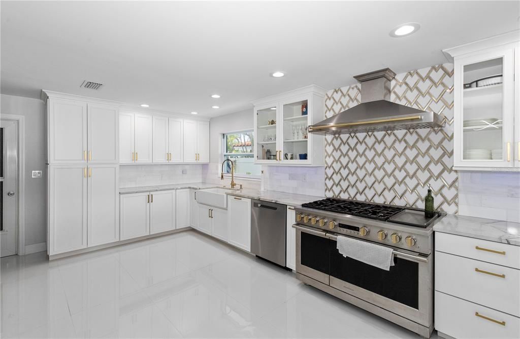 En Renta: $9,500 (3 camas, 2 baños, 2265 Pies cuadrados)