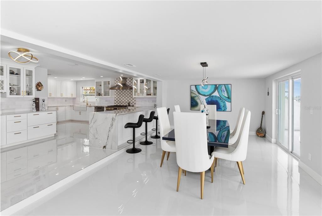 En Renta: $9,500 (3 camas, 2 baños, 2265 Pies cuadrados)