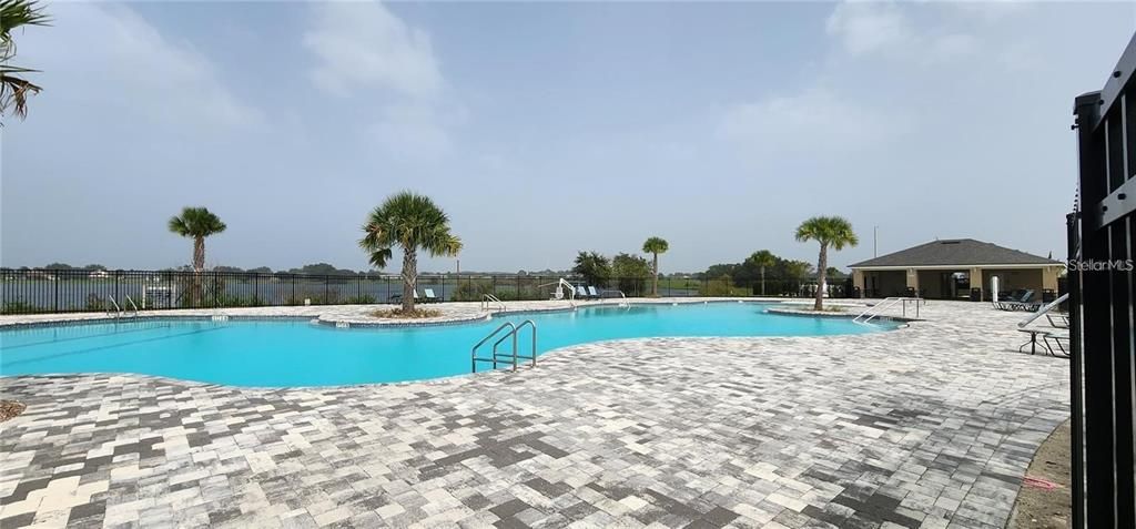 Под контрактом: $1,799 (3 спален, 2 ванн, 1255 Квадратных фут)