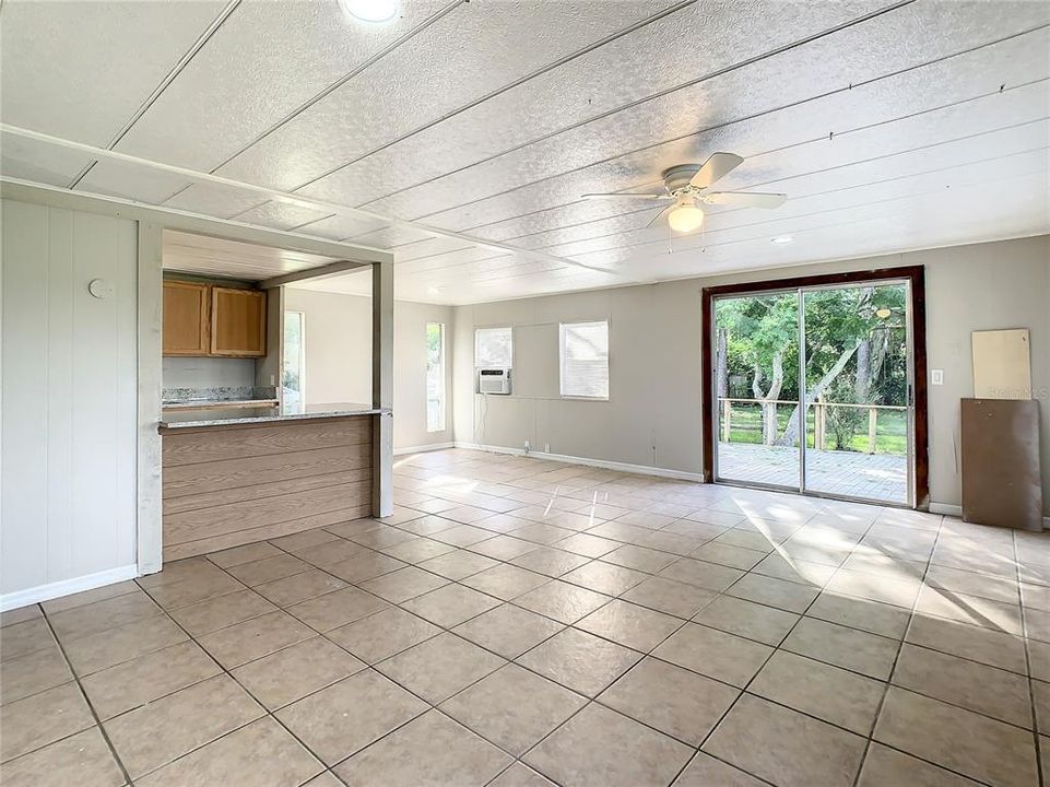 En Venta: $399,000 (3 camas, 2 baños, 1368 Pies cuadrados)