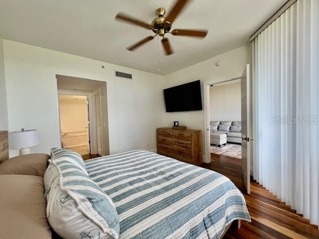 For Rent: $4,400 (2 beds, 2 baths, 1102 Square Feet)