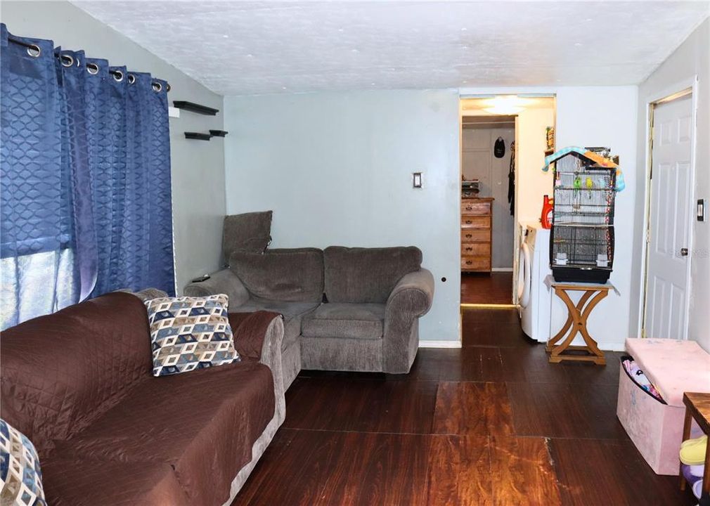 На продажу: $125,000 (2 спален, 2 ванн, 672 Квадратных фут)