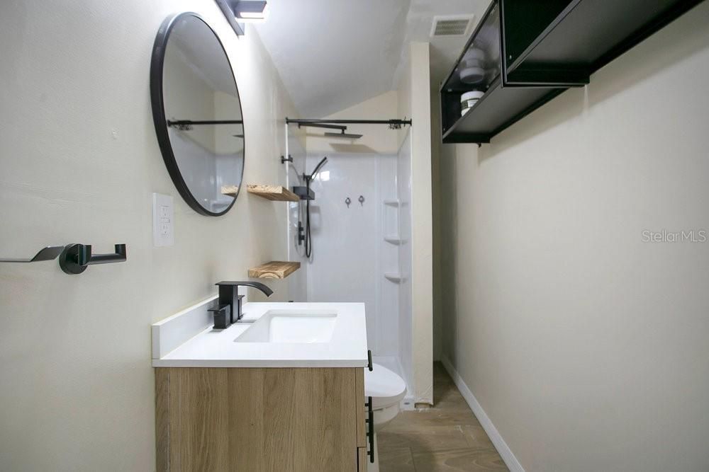 En Venta: $773,000 (4 camas, 3 baños, 1718 Pies cuadrados)