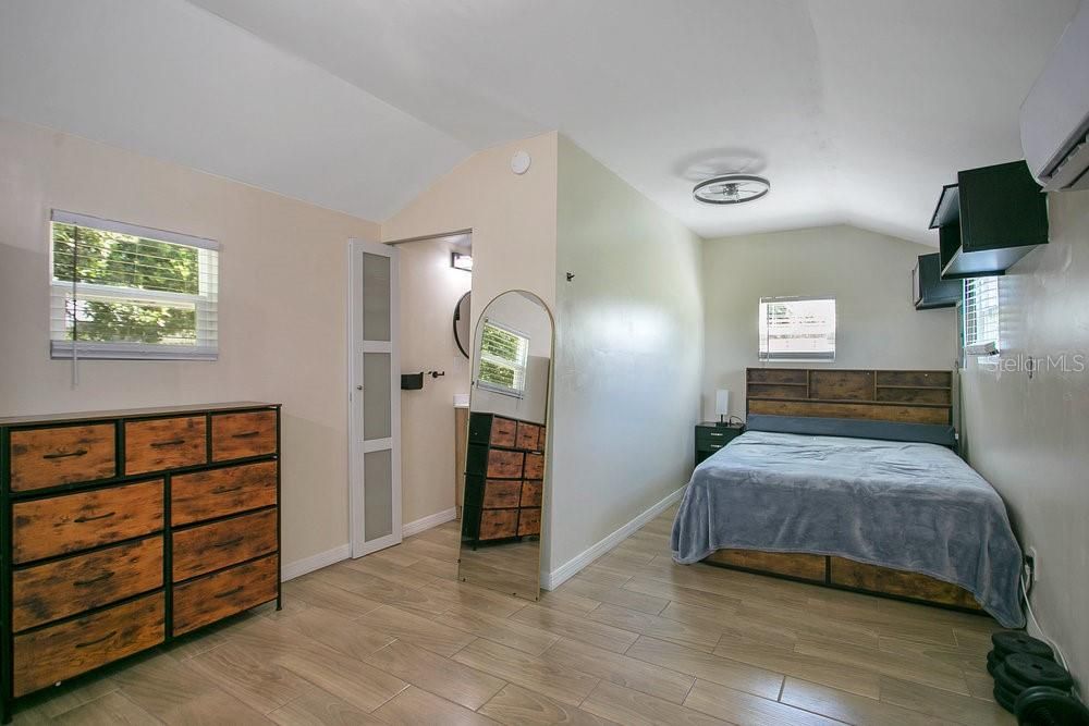 En Venta: $773,000 (4 camas, 3 baños, 1718 Pies cuadrados)