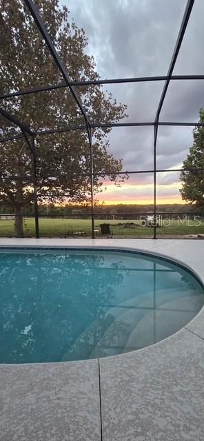 En Venta: $773,000 (4 camas, 3 baños, 1718 Pies cuadrados)