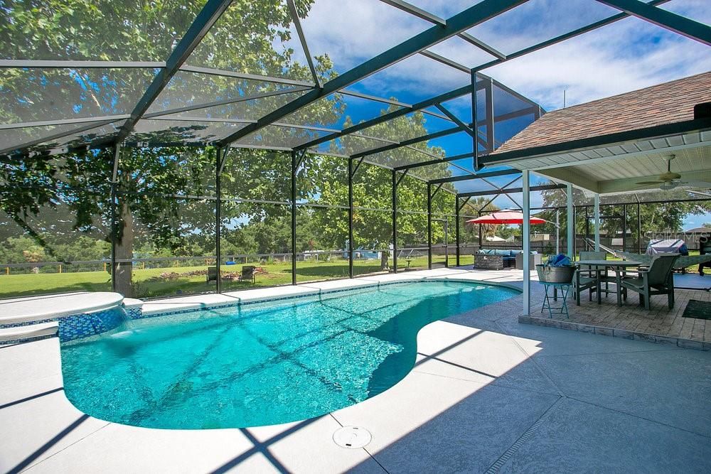 En Venta: $773,000 (4 camas, 3 baños, 1718 Pies cuadrados)