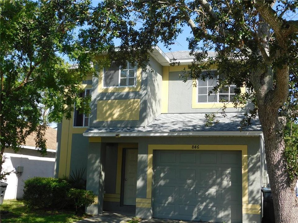 Active With Contract: $235,000 (3 beds, 2 baths, 1426 Square Feet)