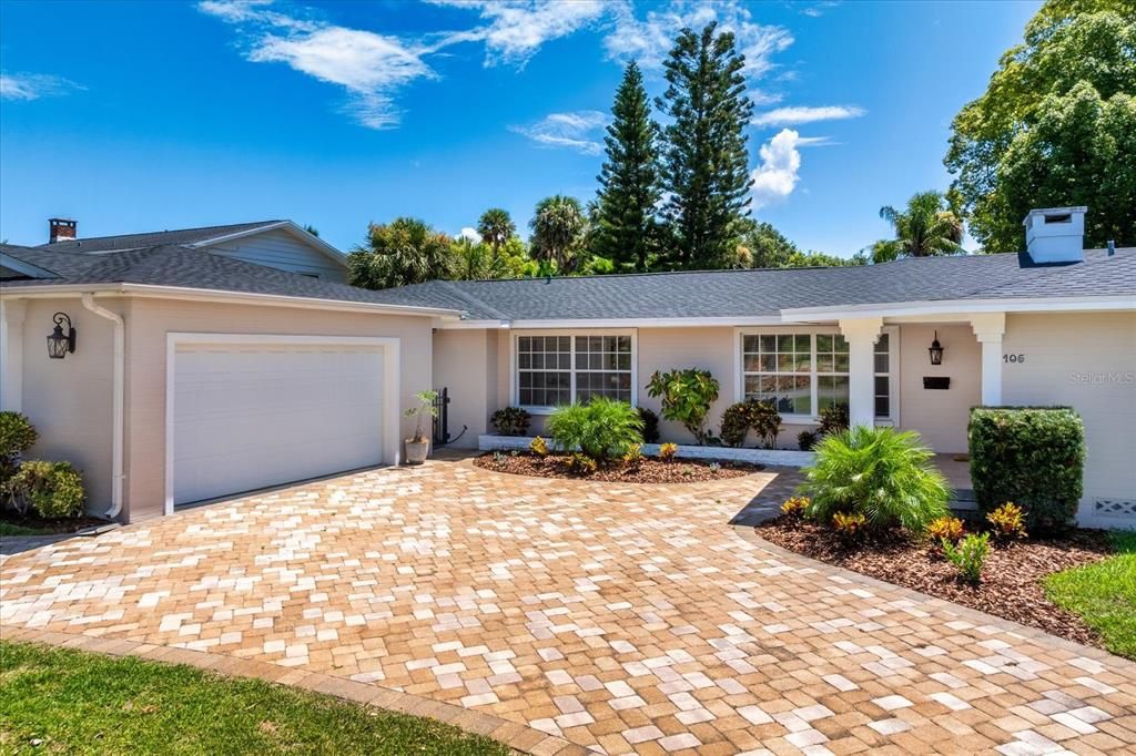 For Sale: $749,000 (4 beds, 3 baths, 3341 Square Feet)