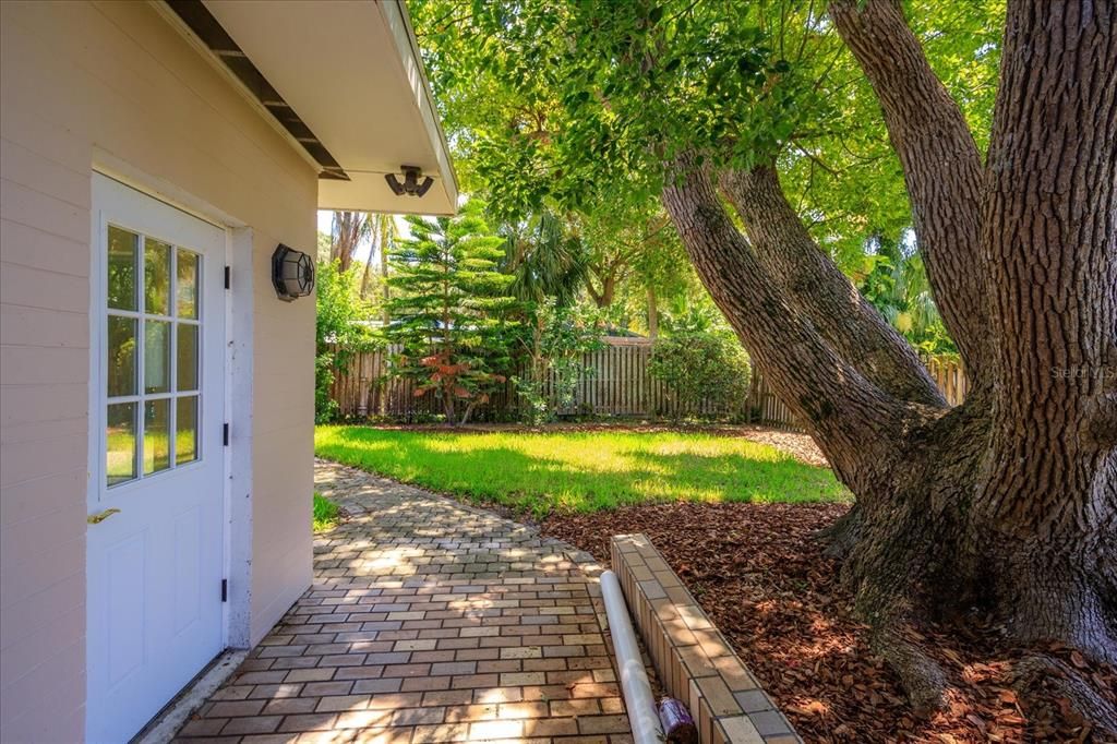 For Sale: $749,000 (4 beds, 3 baths, 3341 Square Feet)