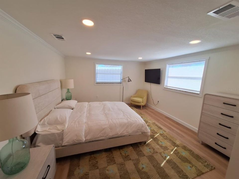 En Renta: $9,500 (3 camas, 2 baños, 2605 Pies cuadrados)