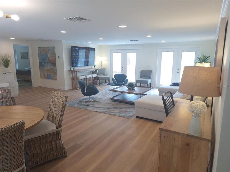 En Renta: $9,500 (3 camas, 2 baños, 2605 Pies cuadrados)