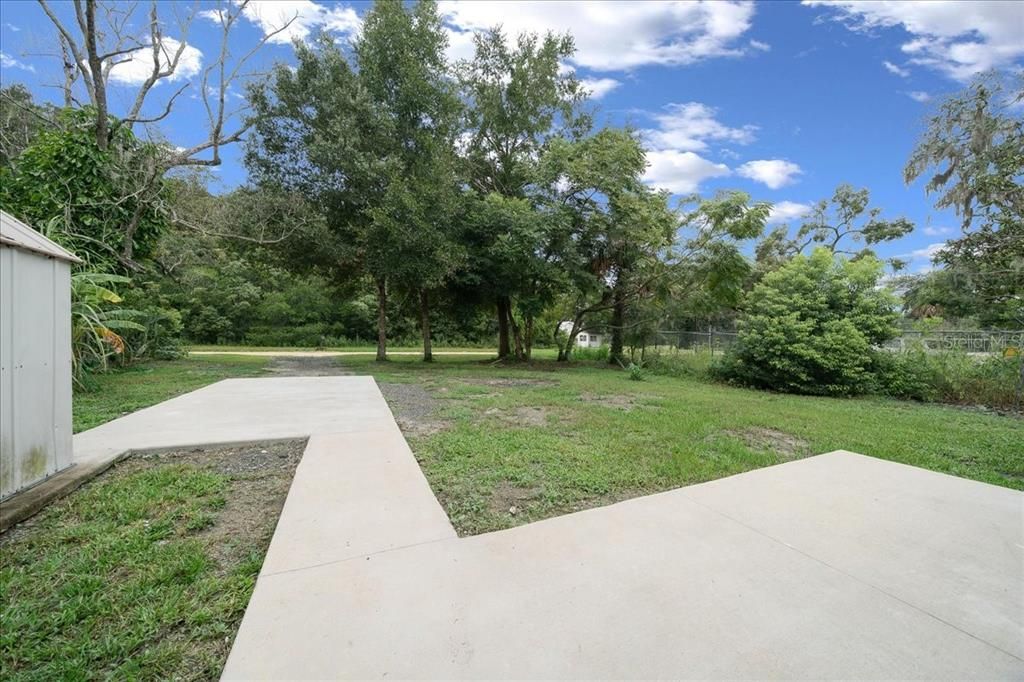 Active With Contract: $210,000 (3 beds, 1 baths, 1152 Square Feet)