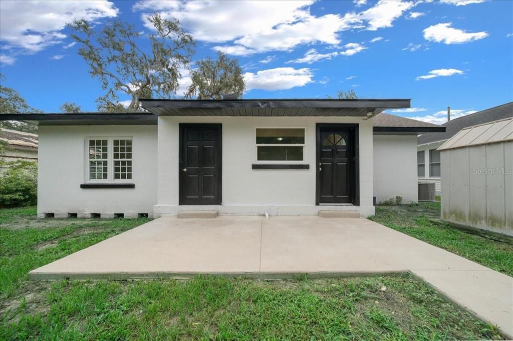 Active With Contract: $210,000 (3 beds, 1 baths, 1152 Square Feet)