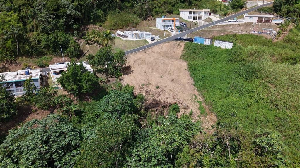 待售: $57,700 (0.44 acres)