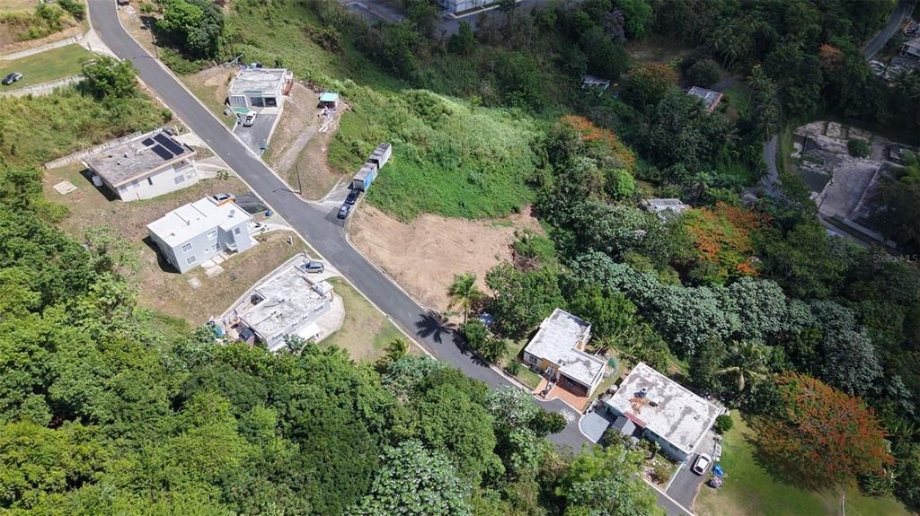 待售: $57,700 (0.44 acres)