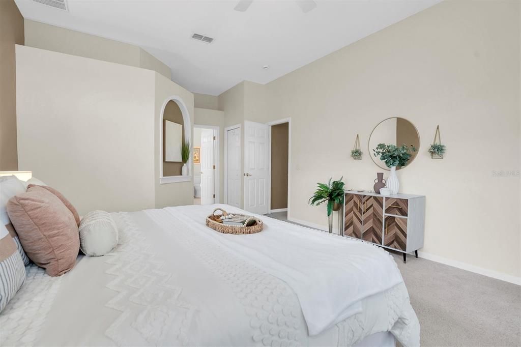 Под контрактом: $389,000 (3 спален, 2 ванн, 2106 Квадратных фут)