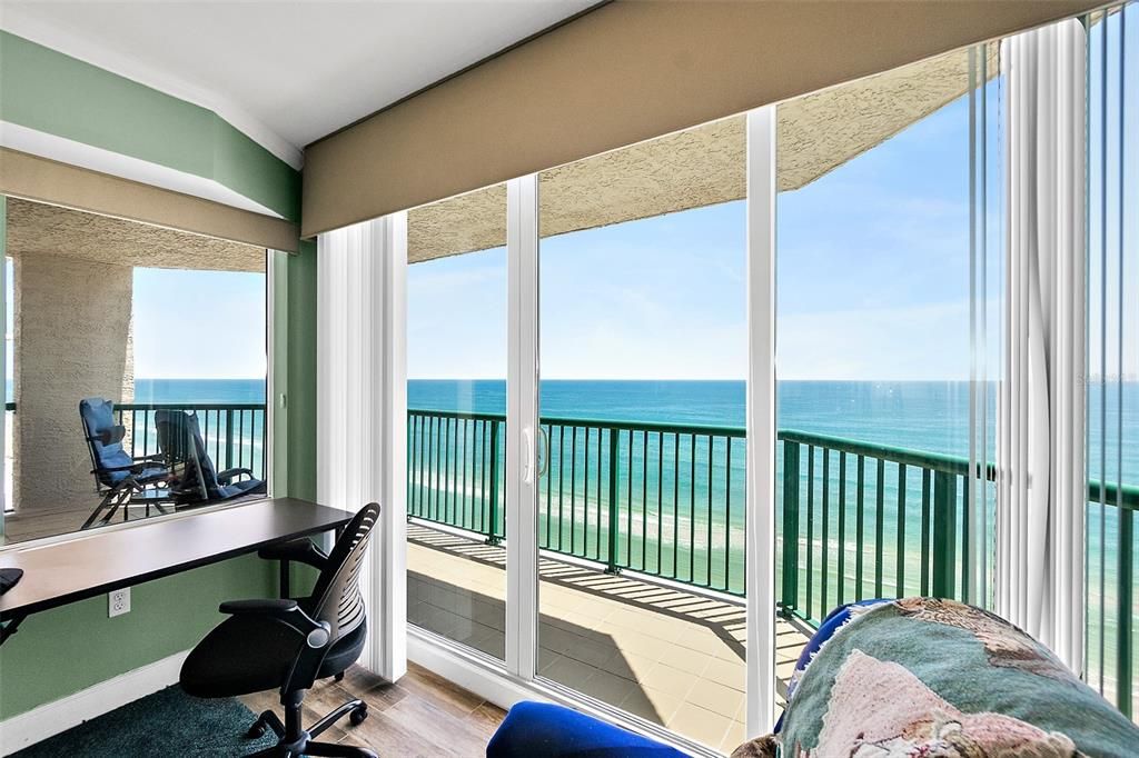 En Venta: $699,000 (3 camas, 3 baños, 2072 Pies cuadrados)