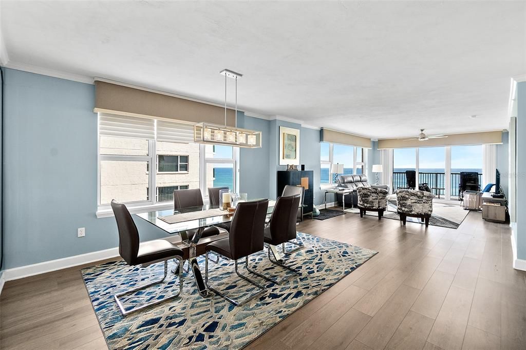 En Venta: $699,000 (3 camas, 3 baños, 2072 Pies cuadrados)