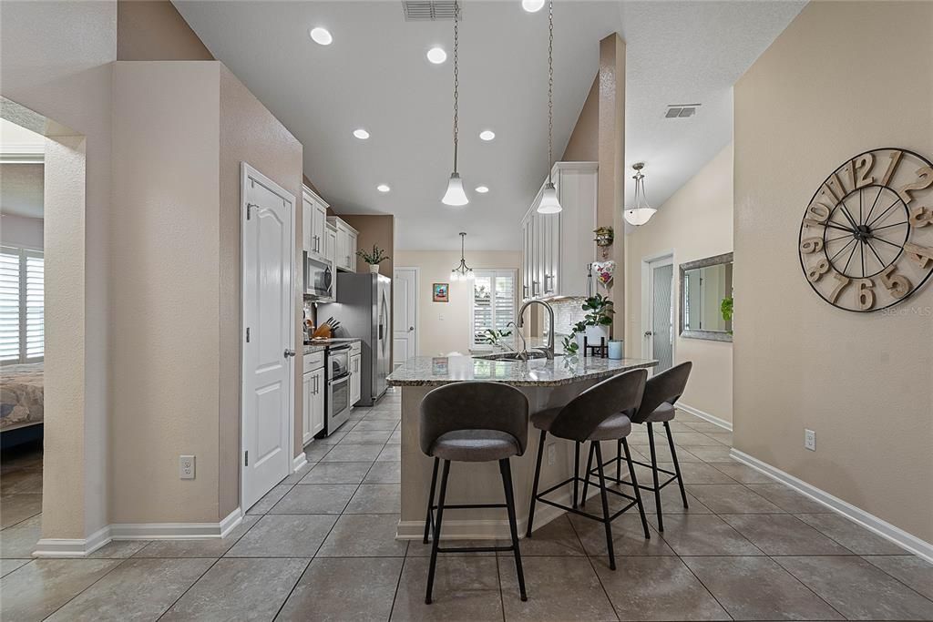 待售: $414,000 (3 贝兹, 2 浴室, 1535 平方英尺)