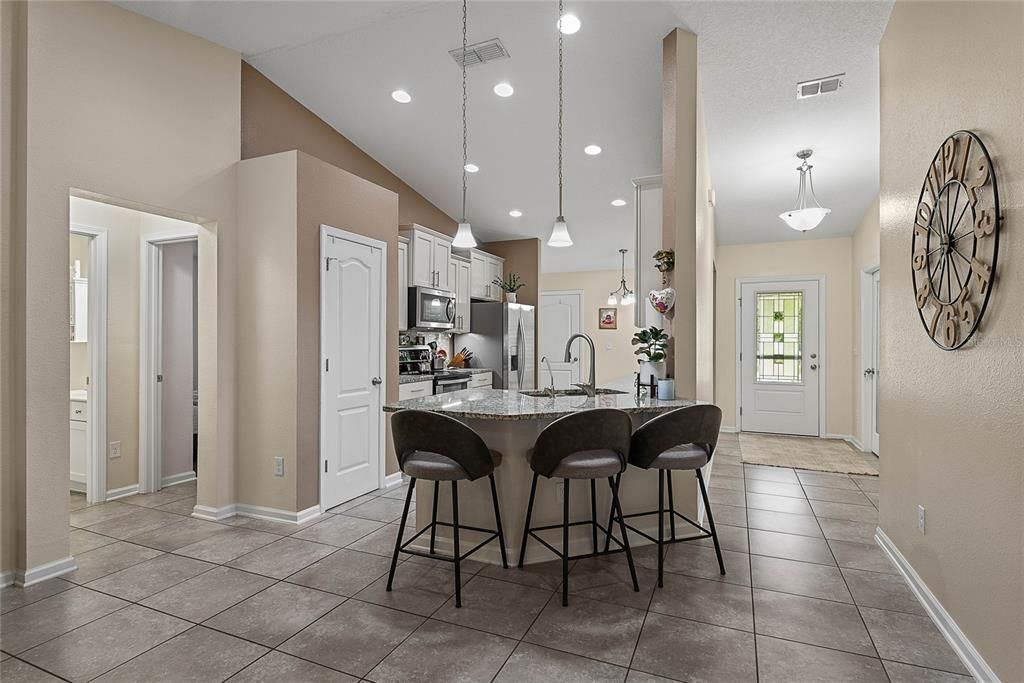 待售: $414,000 (3 贝兹, 2 浴室, 1535 平方英尺)