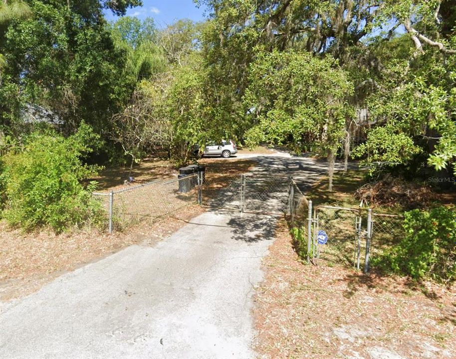 Recently Sold: $325,000 (4 beds, 2 baths, 1848 Square Feet)