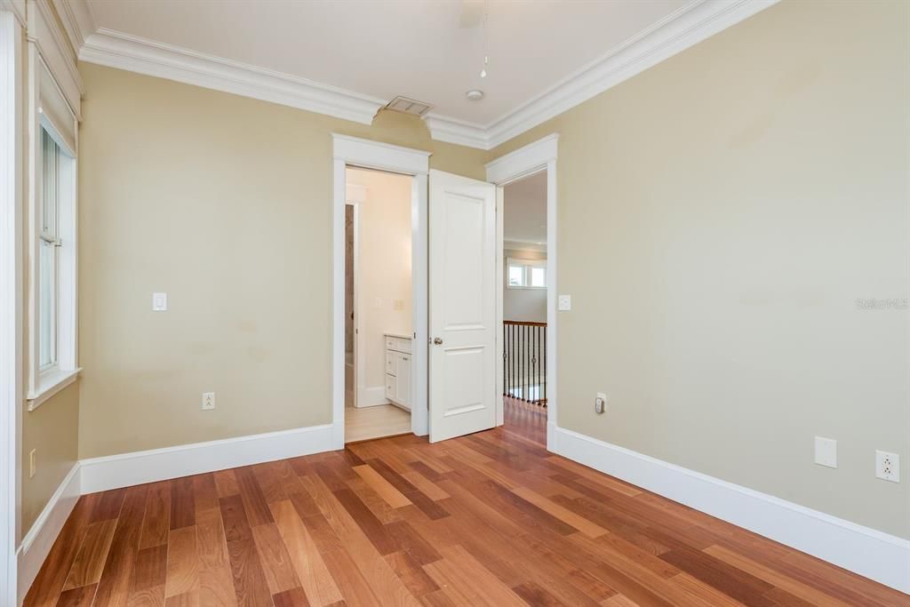 En Venta: $4,250,000 (5 camas, 4 baños, 4039 Pies cuadrados)