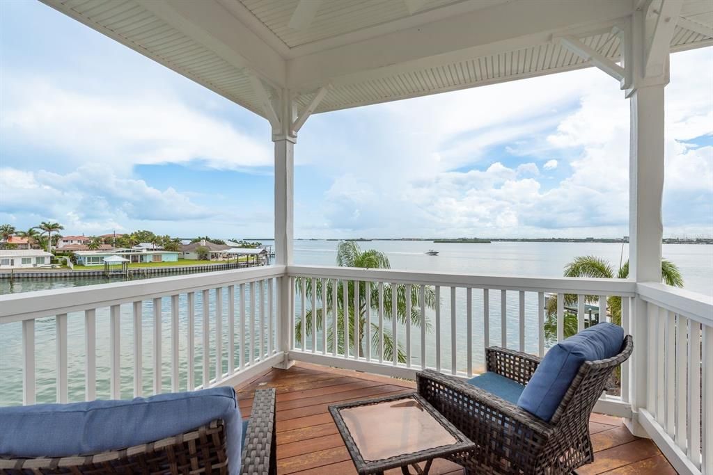 En Venta: $4,250,000 (5 camas, 4 baños, 4039 Pies cuadrados)