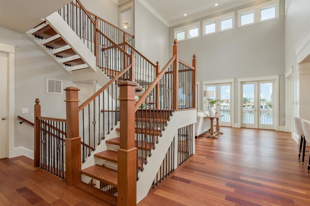 En Venta: $4,250,000 (5 camas, 4 baños, 4039 Pies cuadrados)