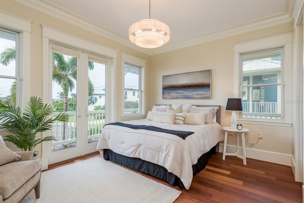 En Venta: $4,250,000 (5 camas, 4 baños, 4039 Pies cuadrados)