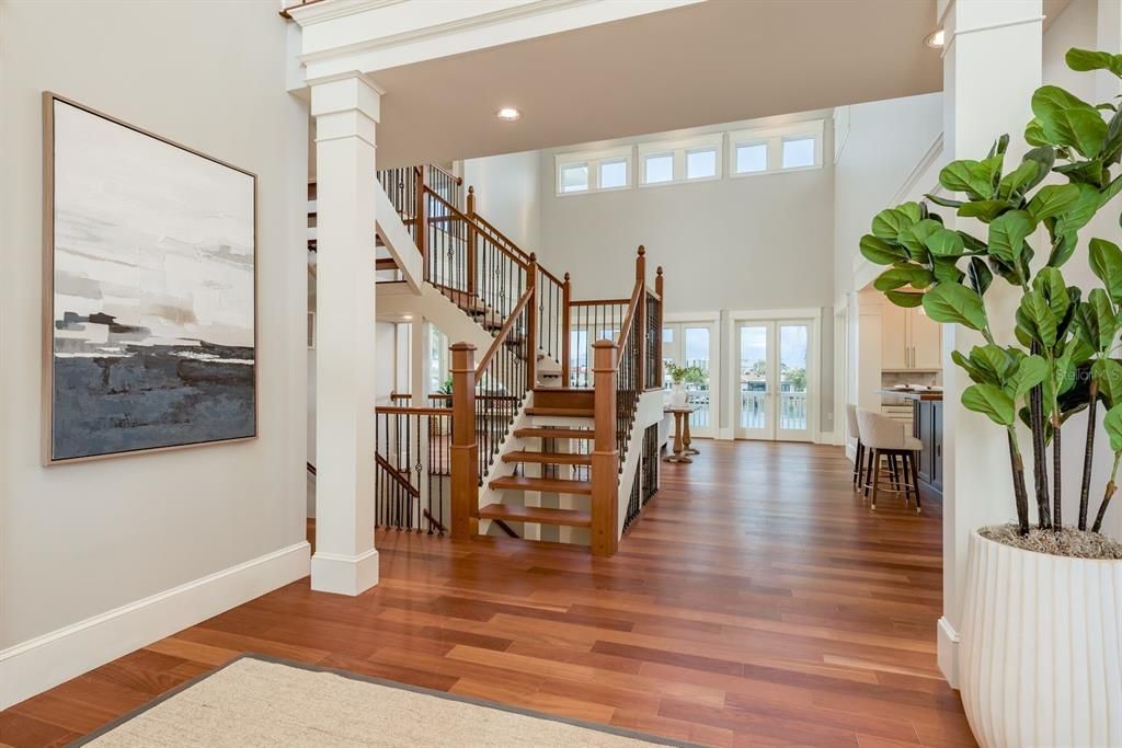 En Venta: $4,250,000 (5 camas, 4 baños, 4039 Pies cuadrados)